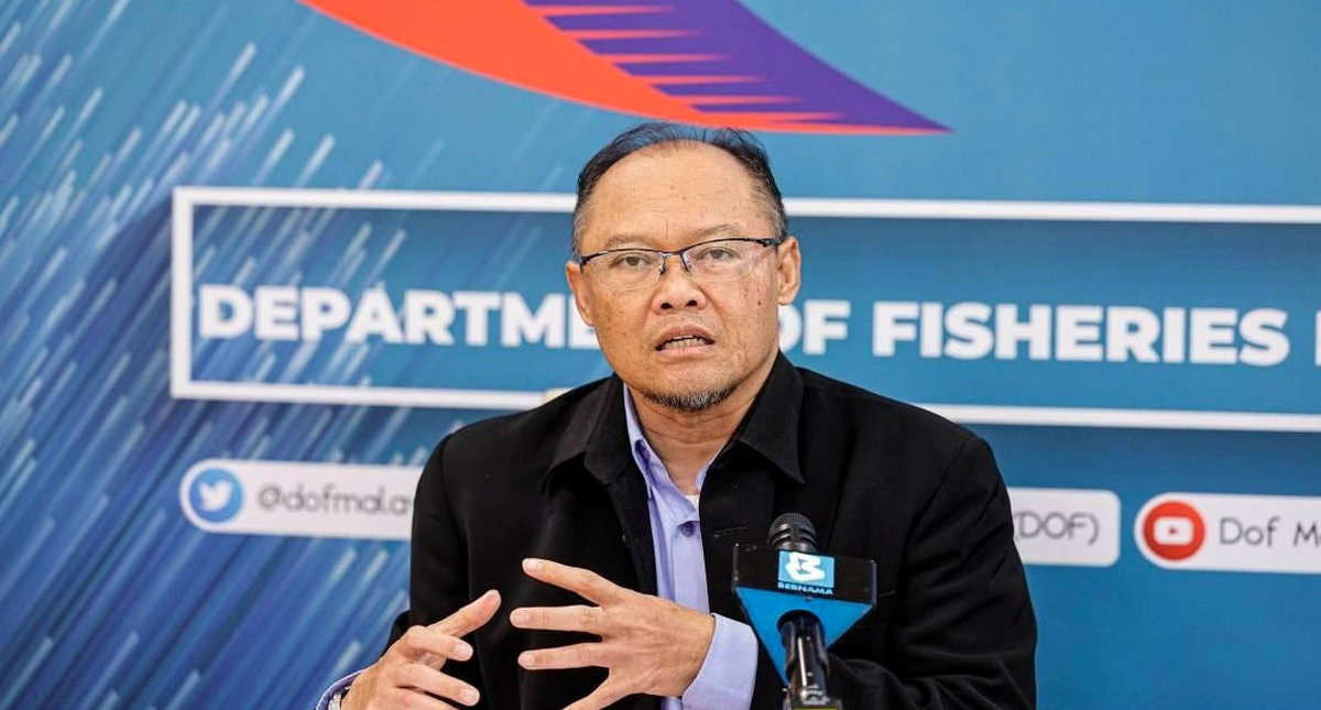 Fisheries Director-General Datuk Adnan Hussain. - BERNAMA