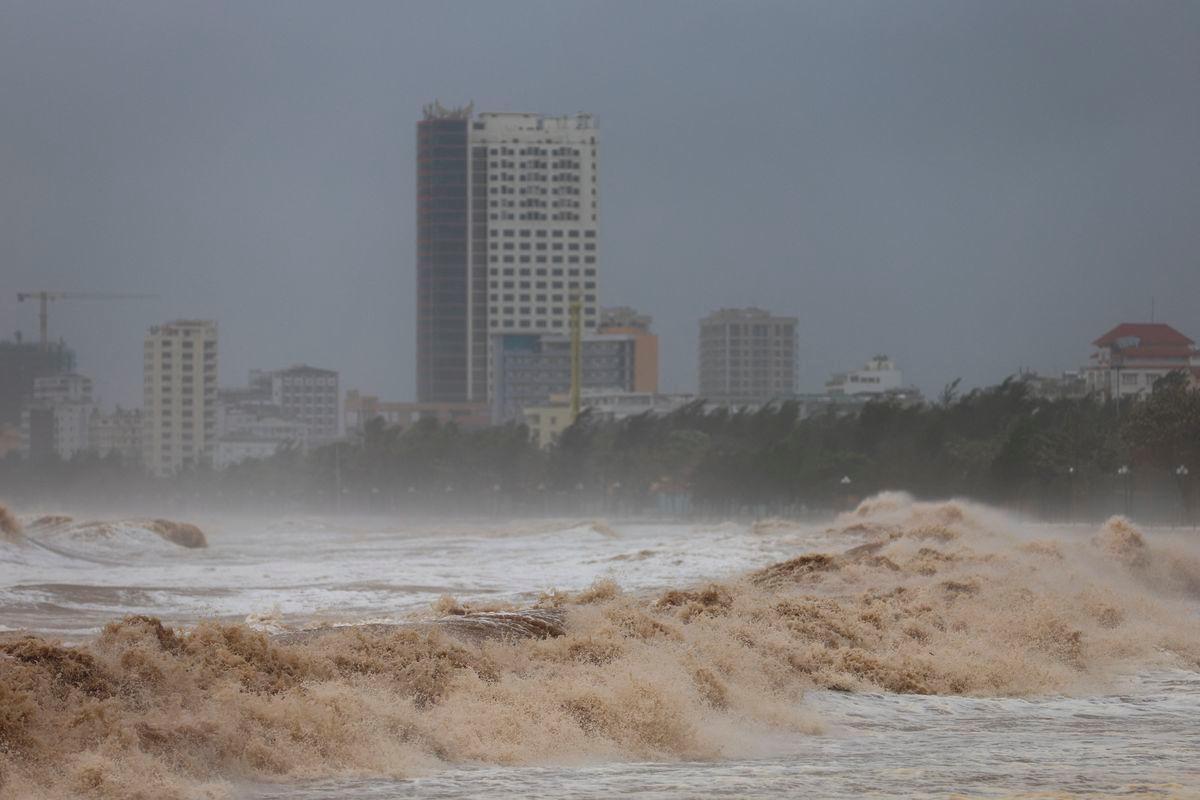 Waves approach Cua Lo beach, while Typhoon Kajiki approaches Nghe An province, Vietnam, August 25, 2025. REUTERSPix/Minh Nguyen
