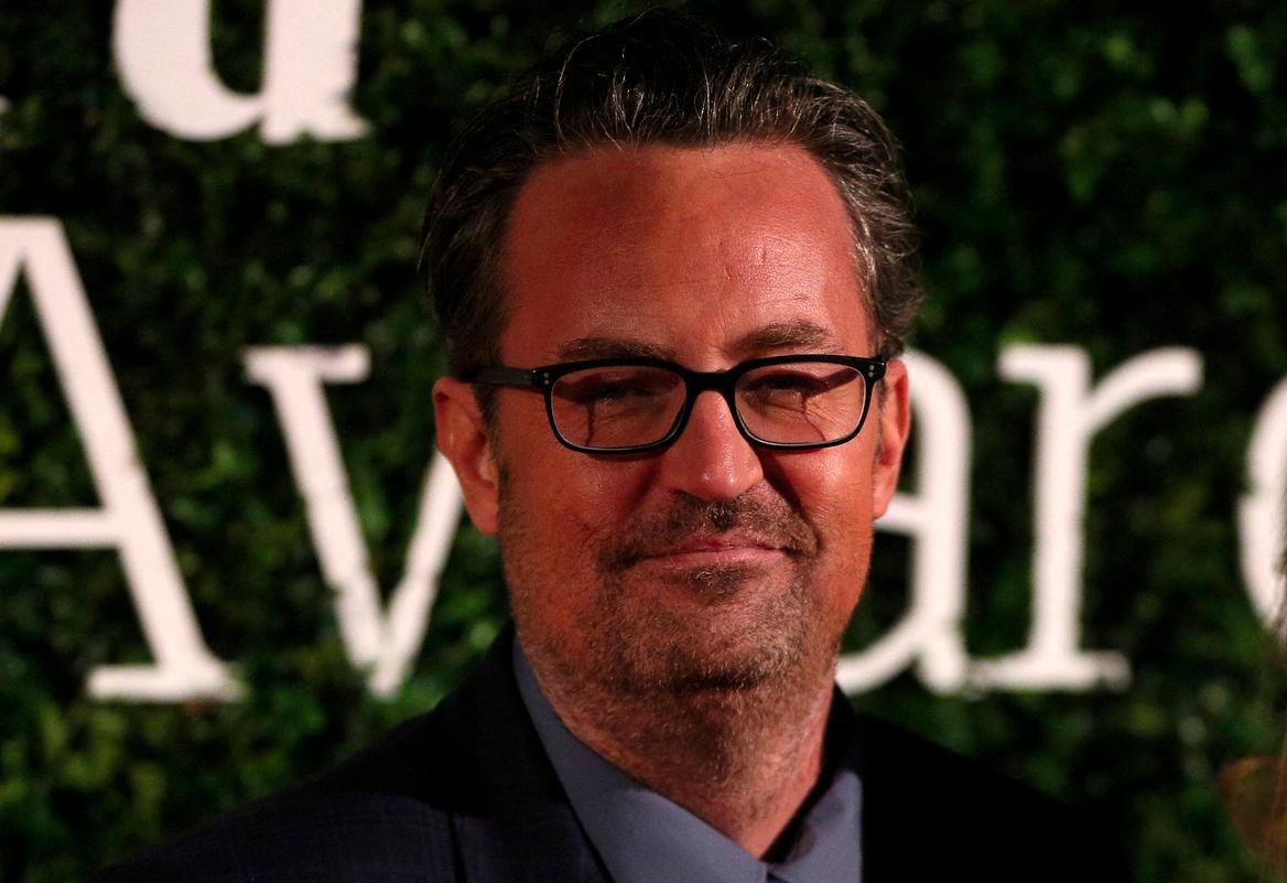 U.S. actor Matthew Perry poses for photographers at the Evening Standard British Film Awards in London, Britain February 7, 2016. - REUTERSPIX