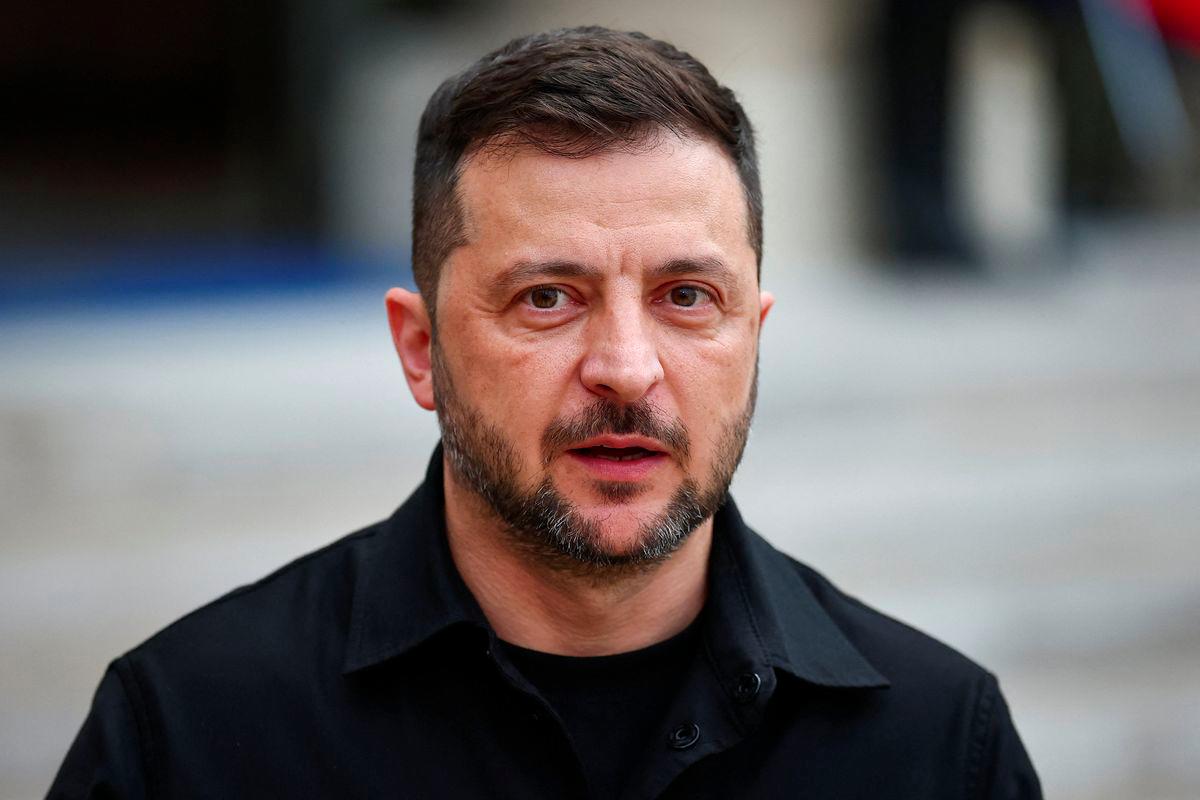 Ukraine's President Volodymyr Zelenskiy speaks as he and French President Emmanuel Macron deliver a joint statement at the Elysee Palace in Paris, France, September 3, 2025. - REUTERSPIX