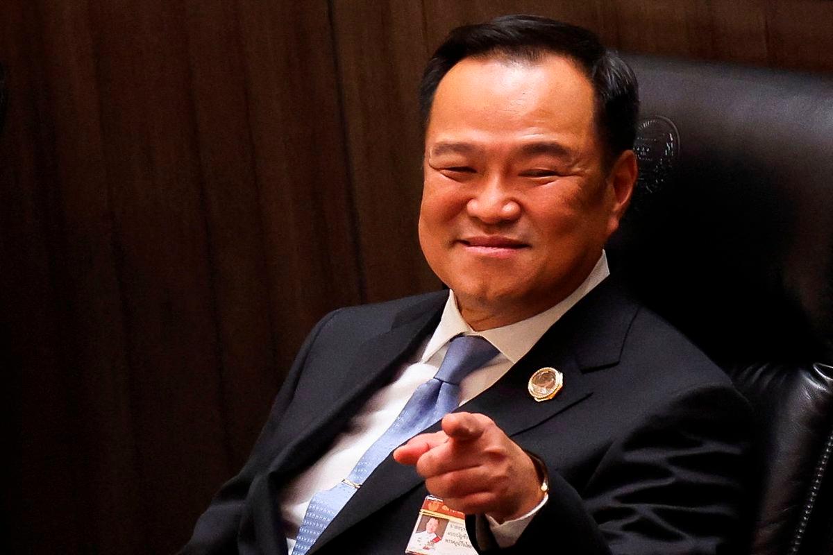 Bhumjaithai Party leader and prime ministerial candidate Anutin Charnvirakul gestures as he attend a voting session for a new prime minister at the parliament, following the Constitutional Court’s removal of Prime Minister Paetongtarn Shinawatra from office for an ethics violation, in Bangkok, Thailand, September 5, 2025. REUTERS/Chalinee Thirasupa