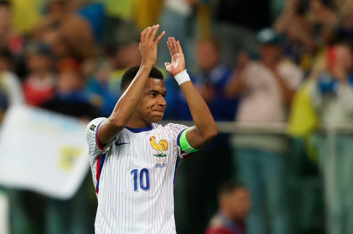 Football - World Cup - UEFA Qualifiers - Group D - Ukraine v France - Wroclaw Stadium, Wroclaw, Poland - September 5, 2025France's Kylian Mbappe celebrates after the match - REUTERSPIX