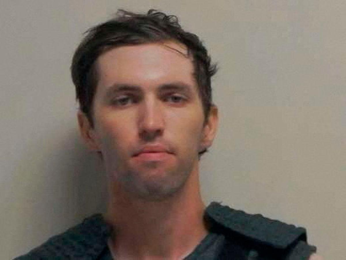 Satu gambar mugshot polis menunjukkan Tyler Robinson, suspek dalam kes tembakan maut pengulas konservatif AS, Charlie Kirk, semasa satu acara di Utah Valley University, Orem, Utah, AS, dalam gambar ini yang dikeluarkan oleh Jabatan Keselamatan Awam Utah pada 12 September 2025. Jabatan Keselamatan Awam Utah / Handout melalui REUTERS GAMBAR INI DIBEKALKAN OLEH PIHAK KETIGA TPX IMAGES OF THE DAY