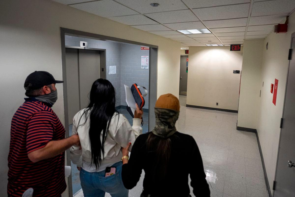 For representational purposes only: Federal immigration officers detain a migrant, after she attended a hearing at U.S. immigration court in Manhattan, in New York City, U.S., September 12, 2025. REUTERS/David ‘Dee’ Delgado