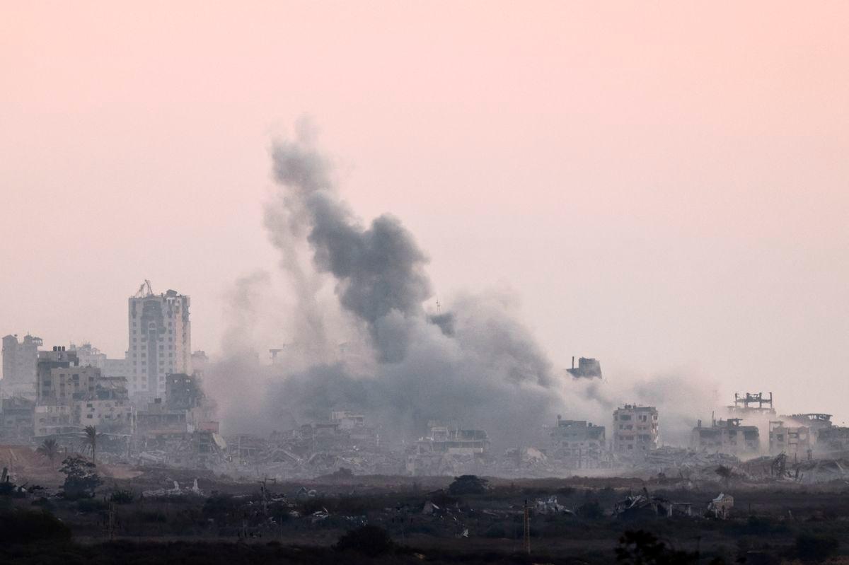 Smoke rises from Gaza after an explosion, as seen from the Israeli side of the border, in Israel, September 13, 2025. REUTERS/Amir Cohen
