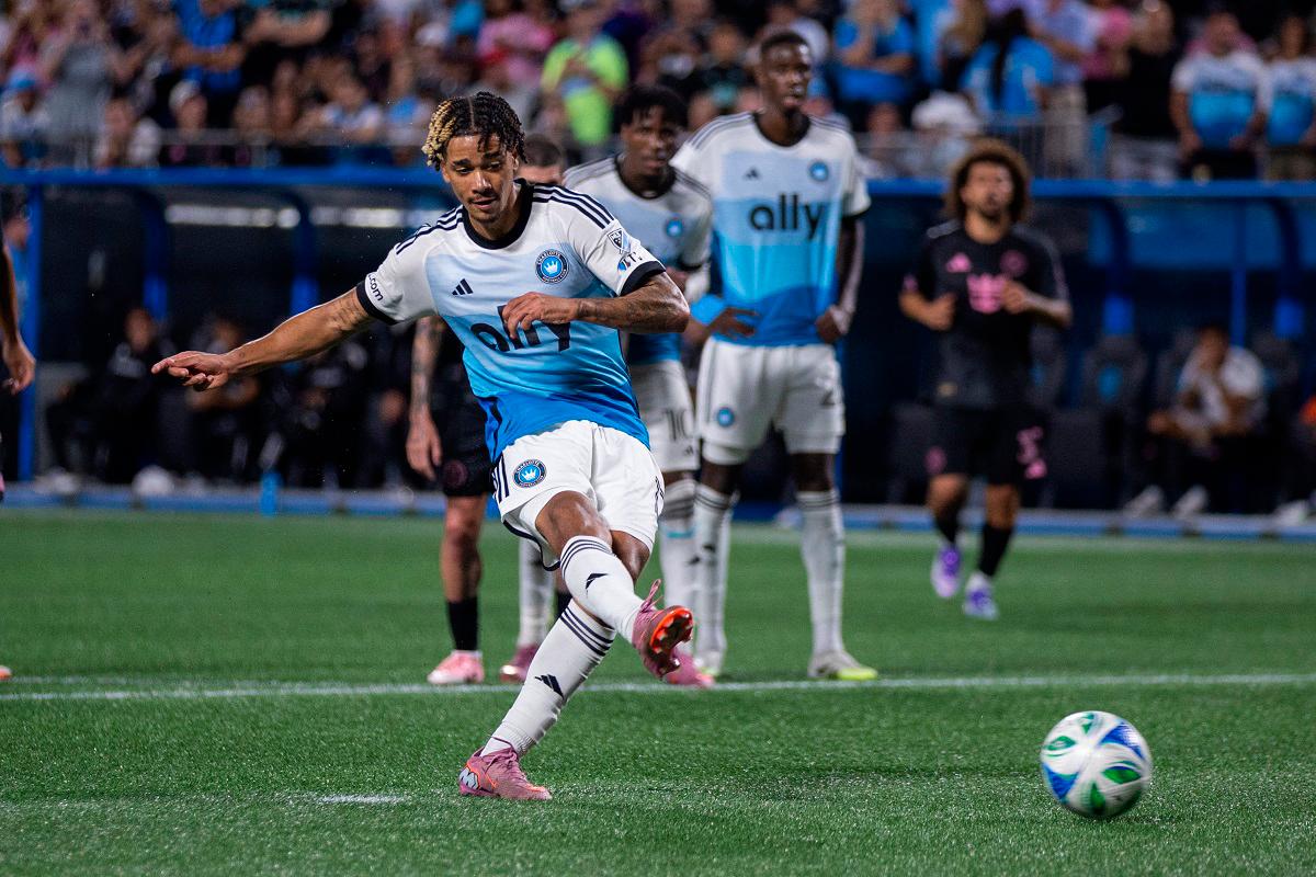 Charlotte, North Carolina, USA; Charlotte FC forward Idan Toklomati (17) takes a penalty kick during the second half against the Inter Miami at Bank of America Stadium. - Scott Kinser-Imagn Images
