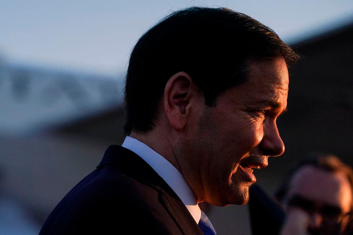 U.S. Secretary of State Marco Rubio speaks to media at Ben Gurion International Airport, as he departs Tel Aviv for Qatar following an official visit, near Lod, Israel, September 16, 2025. REUTERS/Nathan Howard/Pool