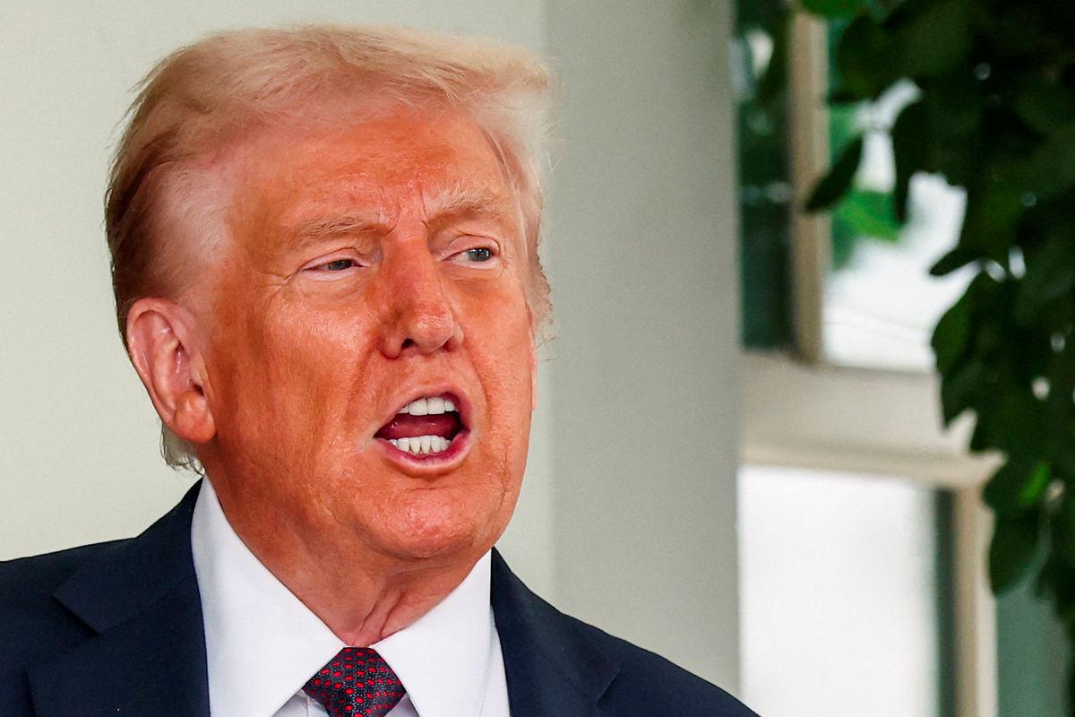 U.S. President Donald Trump reacts as he welcomes Israeli Prime Minister Benjamin Netanyahu (not pictured) at the White House in Washington, D.C., U.S., September 29, 2025. - REUTERSPIX