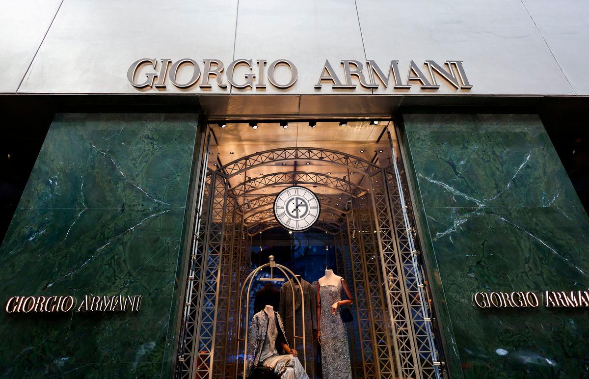 FILE PHOTO: A Giorgio Armani store in Milan, Italy, September 24, 2025. REUTERS/Yara Nardi/File Photo