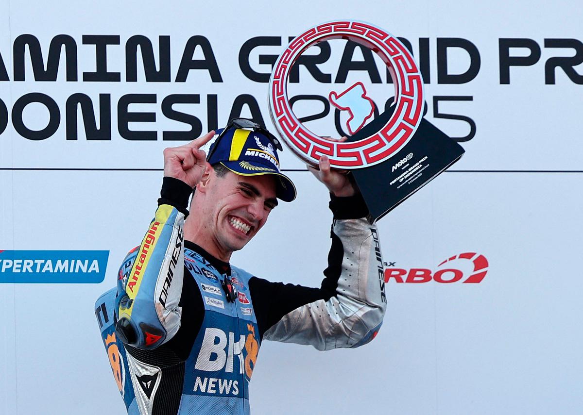 Fermin Aldeguer celebrates on the podium after winning the MotoGP race. - REUTERS/Willy Kurniawan