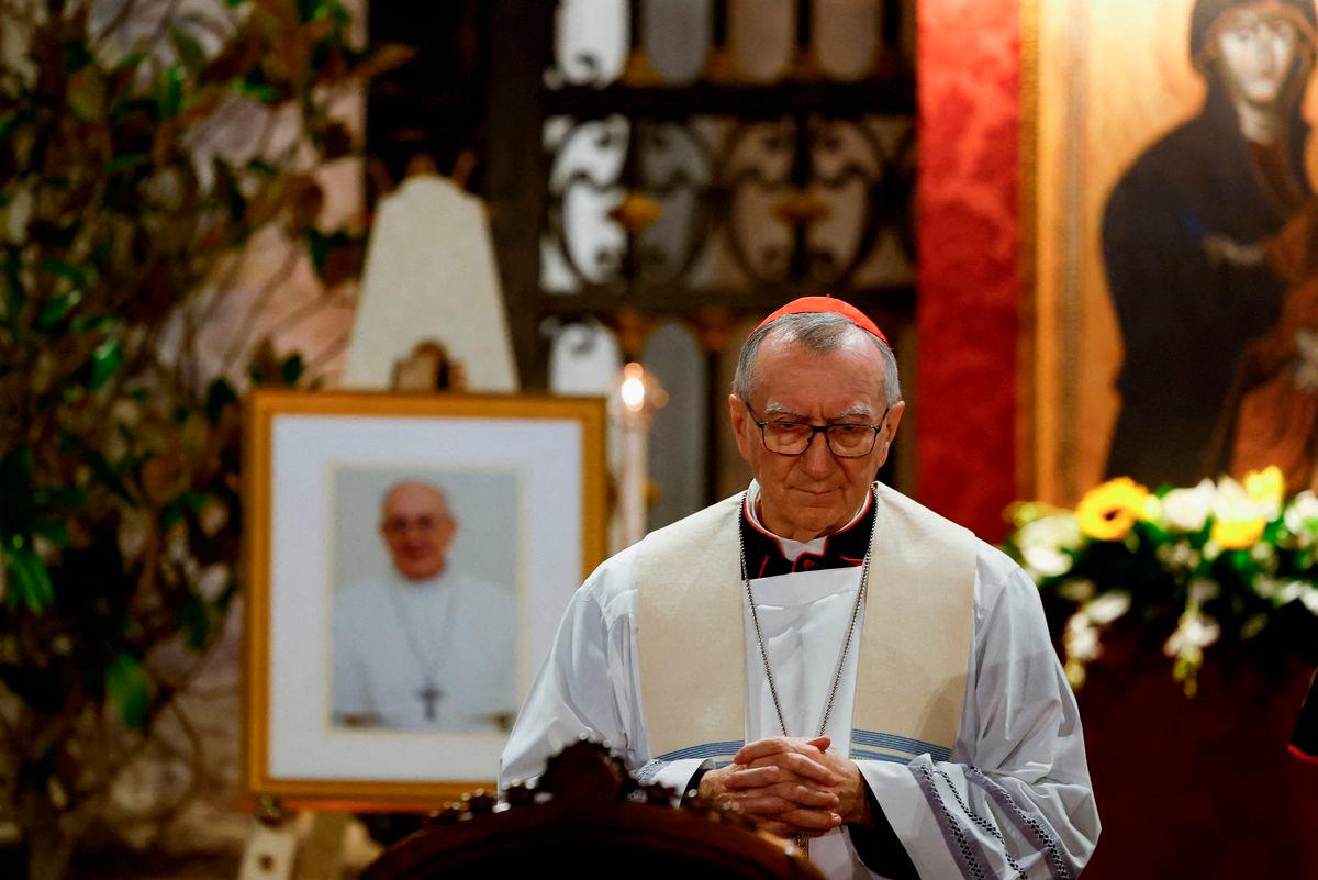 FILE PHOTO: The Vatican’s Secretary of State Cardinal Pietro Parolin looks on at the end of the Rosary for Pope Francis at the Papal Basilica of Saint Mary Major (Santa Maria Maggiore), following the death of the pontiff, in Rome, Italy, April 22, 2025. REUTERS/Susana Vera/File Photo