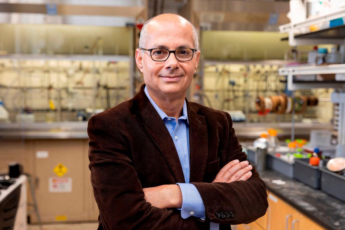 UC Berkeley chemistry professor Omar Yaghi poses in his lab at the University of California, Berkeley in Berkeley, California, U.S., in an undated photograph. Brittany Hosea-Small/UC Berkeley/Handout via REUTERS.