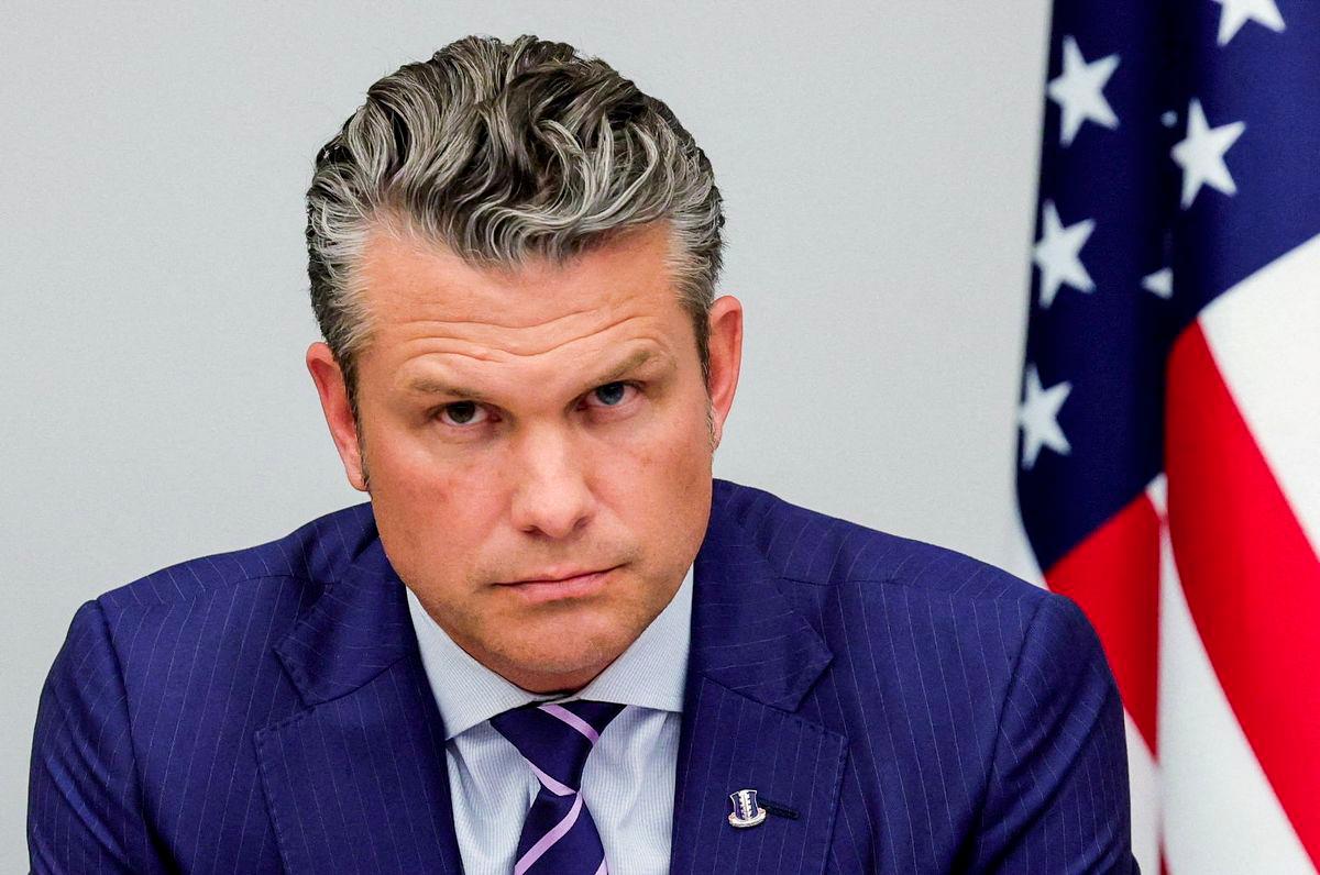 U.S. Secretary of Defense Pete Hegseth attends a meeting of the Ukraine Defence Contact Group, after a meeting of NATO defence ministers at the alliance's headquarters, in Brussels, Belgium October 15, 2025. - REUTERSPIX