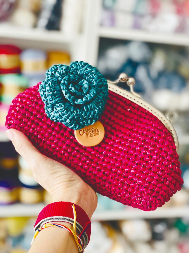 A bright and colourful clutch. – CROTCHET MY HOBBY $!A bright and colourful clutch. – CROTCHET MY HOBBY