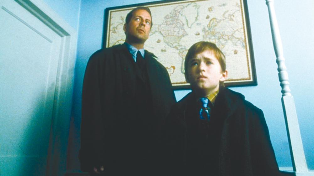 The Sixth Sense is arguably M. Night Shyamalan’s best movie, with a twist that is still talked about today. - Pinterest $!The Sixth Sense is arguably M. Night Shyamalan’s best movie, with a twist that is still talked about today. - Pinterest