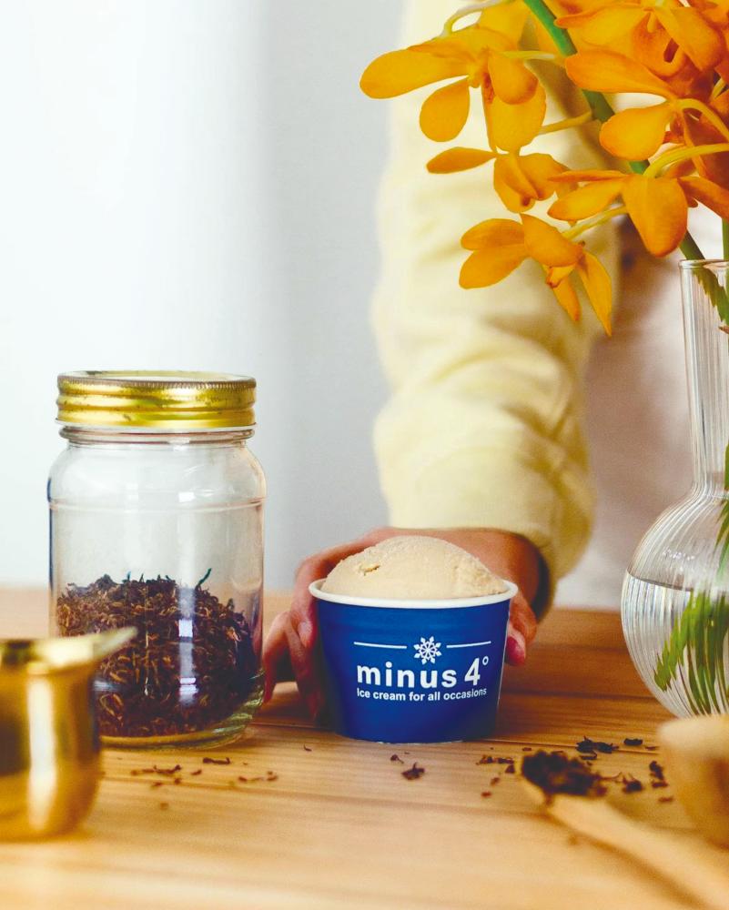 $!Tea lovers will enjoy Minus 4 degree’s premium Jin Jun Mei black tea ice cream. – MINUS4DEGREE IG