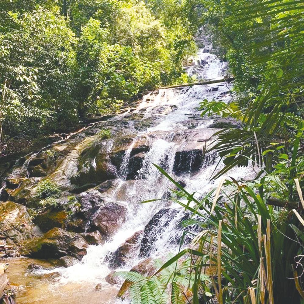 $!Kanching waterfalls is a beautiful spot to spend time over the weekend. – TOURISM SELANGOR