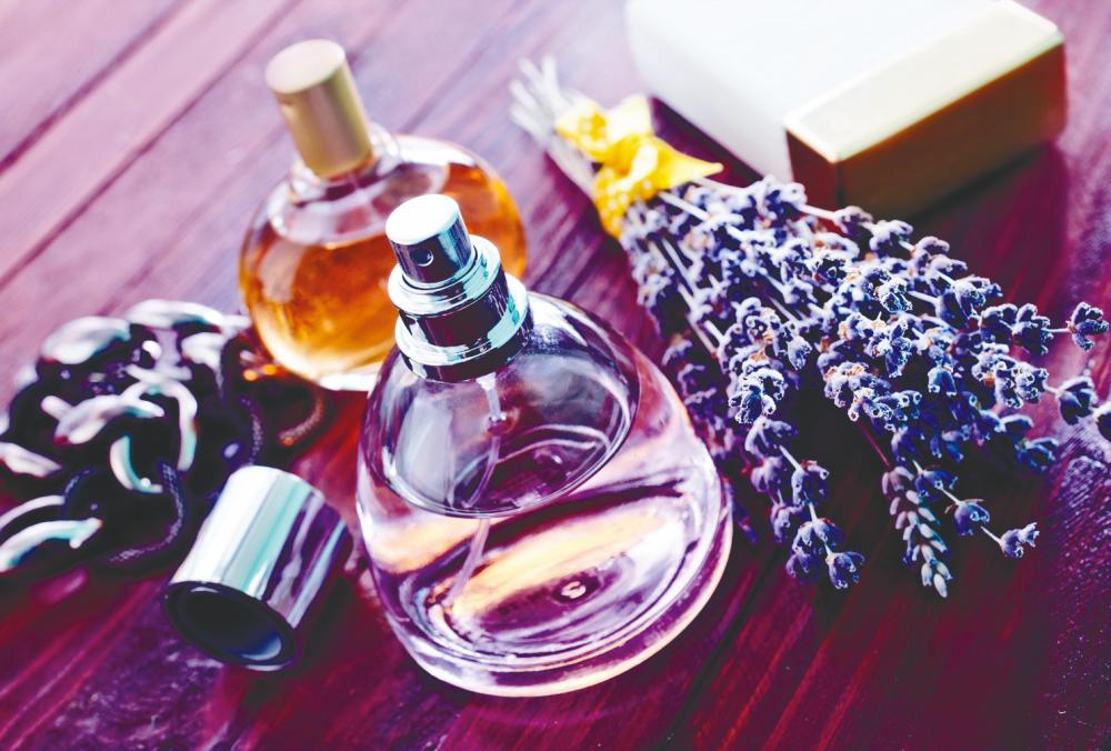 Eau de Parfum has a higher oil concentration compared to Eau de Toilette. – 123rf $!Eau de Parfum has a higher oil concentration compared to Eau de Toilette. – 123rf