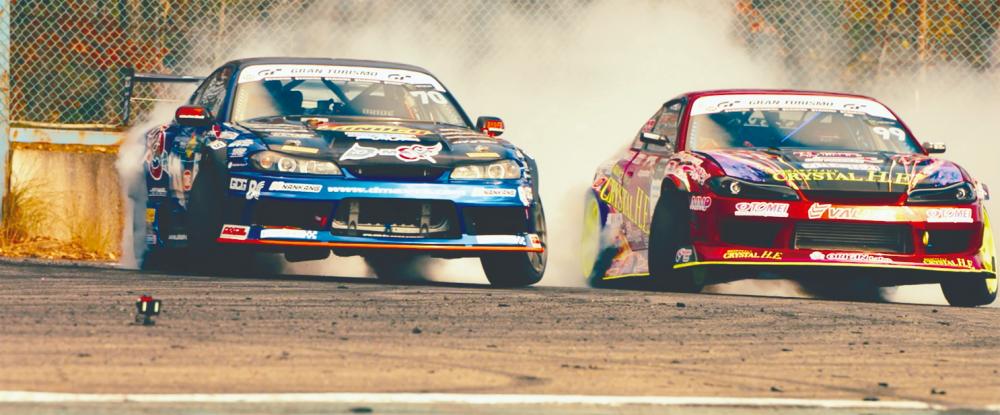 $!Two Nissan S15 Silvias going head to head.