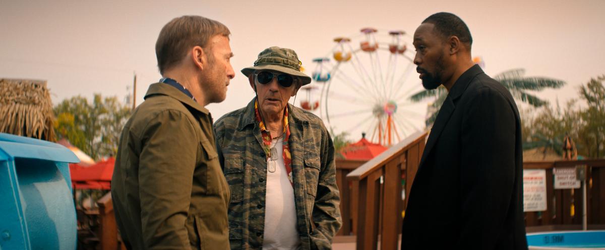 Hutch, his father David (Lloyd) and brother Harry (RZA) reunite to take down small-town Plummerville villain. $!Hutch, his father David (Lloyd) and brother Harry (RZA) reunite to take down small-town Plummerville villain.