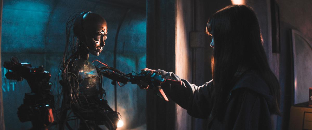 (From left) M3gan and Cady reconnect in a world now overrun by AI paranoia. $!(From left) M3gan and Cady reconnect in a world now overrun by AI paranoia.