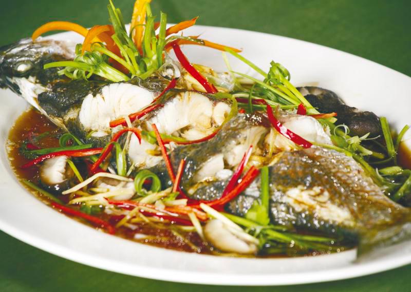You may use any fish of your choice to make steamed fish. –123RF