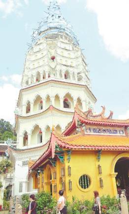 Academic calls for greater collaboration between state governments and Tourism, Arts and Culture Ministry to include Buddhist temples, Hindu shrines and indigenous healing centres under an inclusive spiritual tourism agenda. – Masry Che Ani/theSun