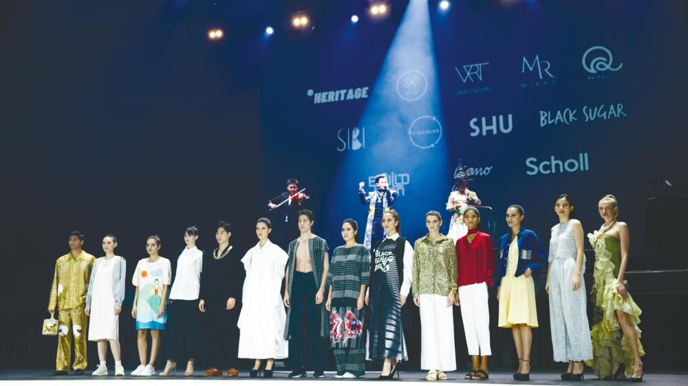 $!Various designer outfits from the top ten Thai brands. – All pix via VersaThai