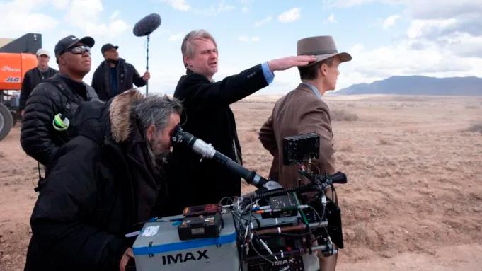 Nolan and Cillian Murphy on set. – UNIVERSAL