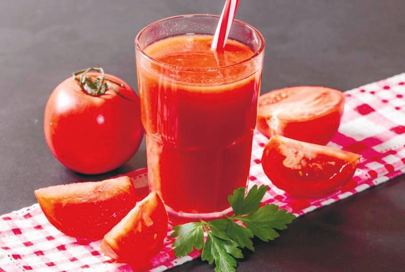 $!Tomato juice can boost liver function and speeds up alcohol digestion. –123RF