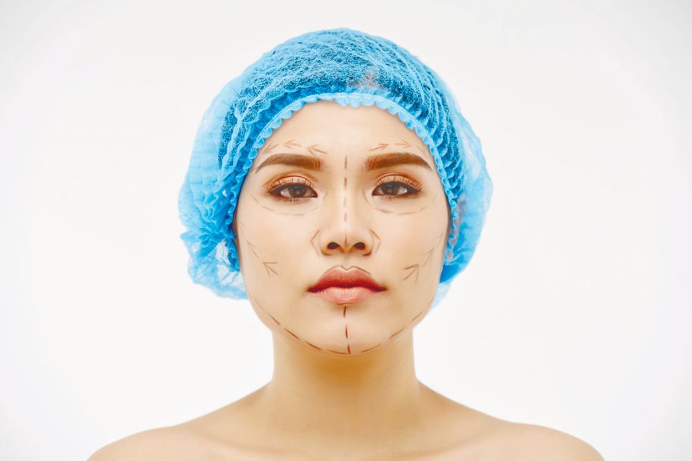 $!Don’t make haste decisions to go for a cosmetic procedure just because of a trend! – 123RF