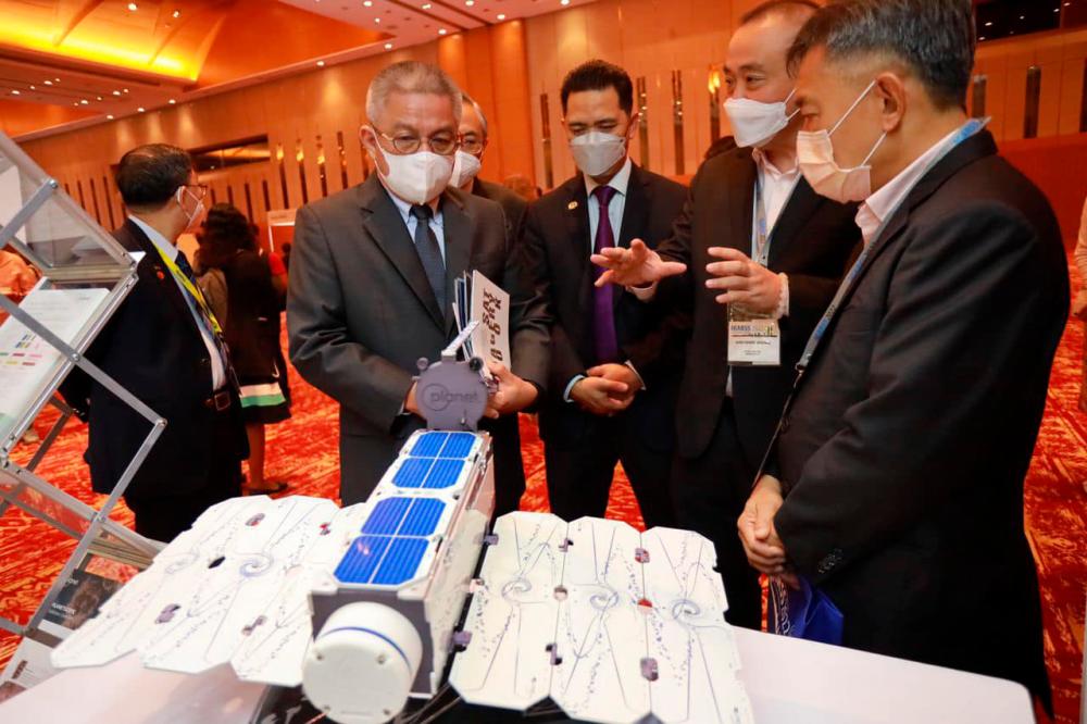 Science, Technology and Innovation Minister Datuk Seri Dr Adham Baba (two from left) said the board would enact regulations related to the act that had been passed to regulate and develop the country’s space industry in accordance with international agreements. Credit: Facebook/Dr Adham Baba