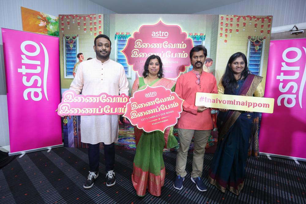 (from far left) Prem Anand, Vice President of Indian Customer Business, Astro; Premalatha Narayanan, Astro; Mahesvaran Balakrishnan, Astro; and Letchumy Marimuthoo, Astro. – ASTRO $!(from far left) Prem Anand, Vice President of Indian Customer Business, Astro; Premalatha Narayanan, Astro; Mahesvaran Balakrishnan, Astro; and Letchumy Marimuthoo, Astro. – ASTRO