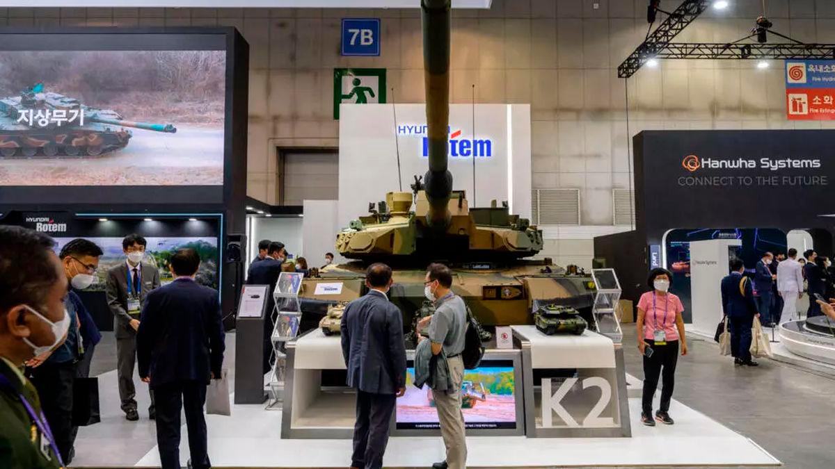 South Korea is in the ‘final stages’ of negotiations to potentially sign a major deal to supply K2 tanks to Poland © ANTHONY WALLACE / AFP