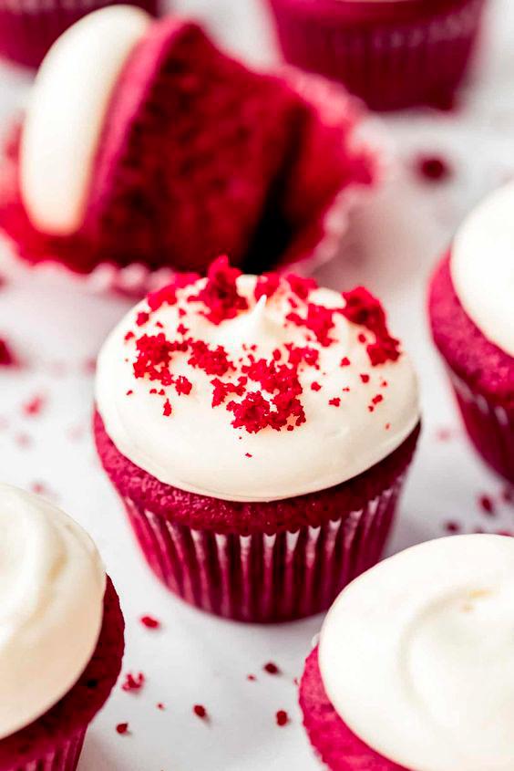 $!Try these gooey little velvet cupcake for Valentine’s.