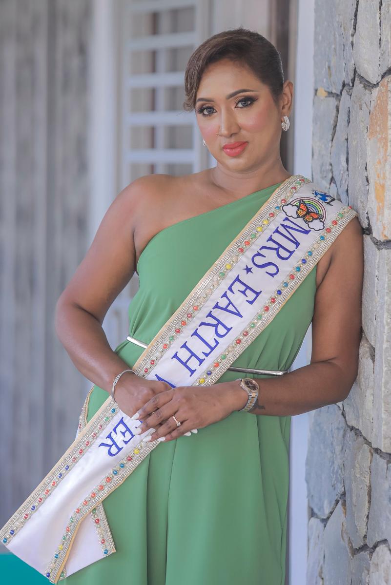 Jurisha is also a certified hypnotherapist. $!Jurisha is also a certified hypnotherapist.
