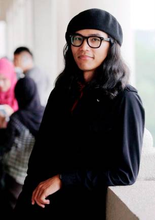 Graphic designer, Fahmi Reza. - theSunpix
