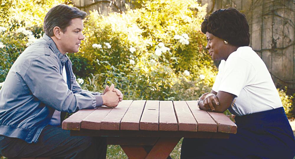 Sonny pays a surprise visit to Deloris. $!Sonny pays a surprise visit to Deloris.
