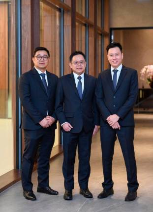 SAG CEO for central region Ng Mun Moh, Chang, and executive director and CEO for northern region Foo Khai Shin.