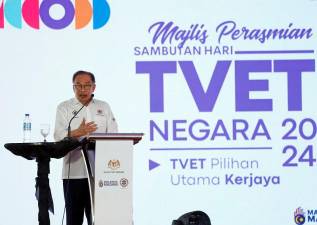 No promotion for department heads who turn a blind eye to misconduct – Anwar