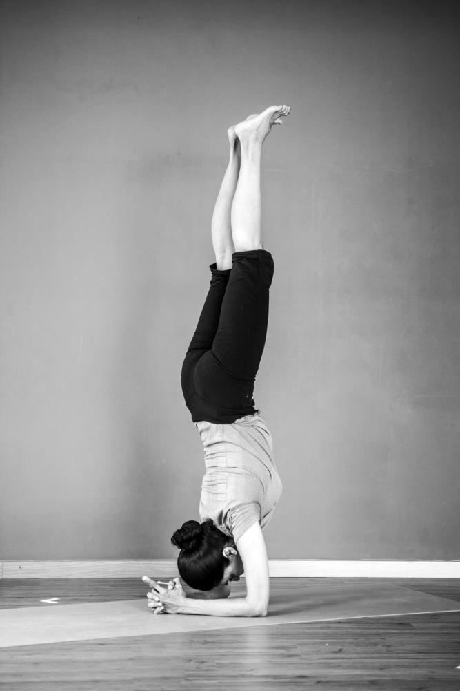 $!Headstand pose