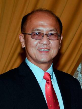 Exco Kesihatan, Sumber Manusia dan Perpaduan negeri Datuk Ngwe Hee Sem - FotoBernama