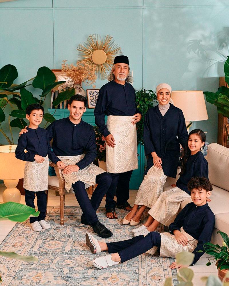 Their garments stand out from conventional baju raya designs thanks to their delicate embroidery and unique colour blends. –POKOKS.COM $!Their garments stand out from conventional baju raya designs thanks to their delicate embroidery and unique colour blends. –POKOKS.COM