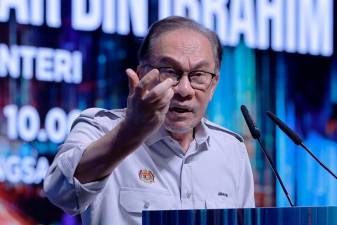Civil servants salary hike achievable through prudent financial management – Anwar