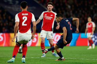 PSG finish off Arsenal to reach Champions League final
