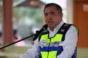 Ensure commercial vehicles are safe for use – Loke