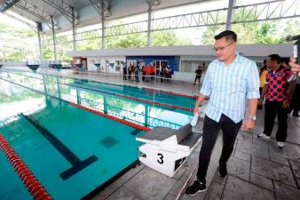 Pusat akuatik MBJB Arena Larkin ditutup hingga Januari depan – Exco