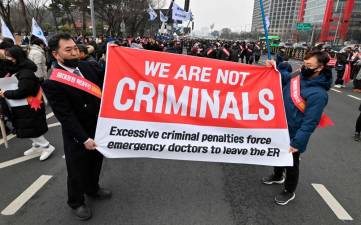 Mass rally in Seoul: Doctors protest against government’s medical school expansion plan