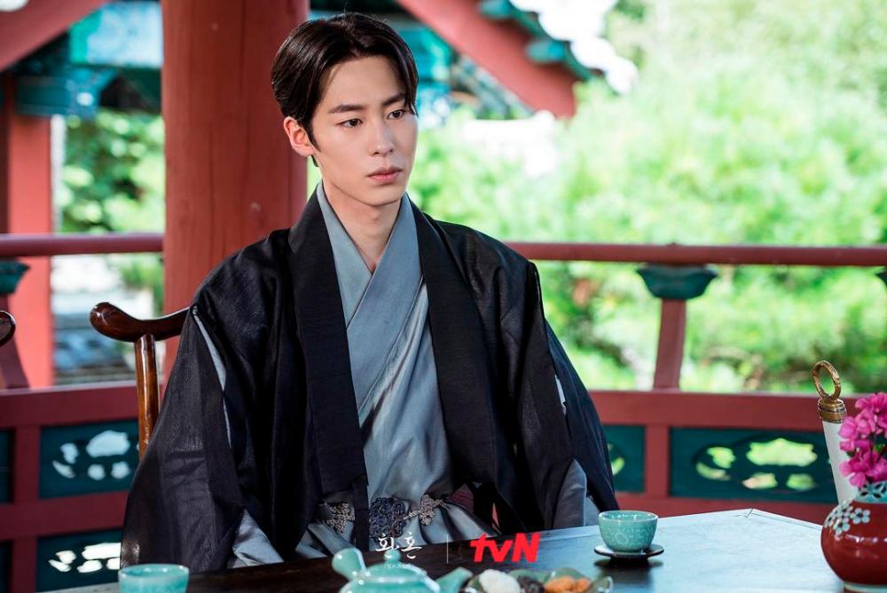 $!Jang Uk is a soul-shifting hunter in Alchemy of Souls. –INSTAGRAM/@TVN_DRAMA