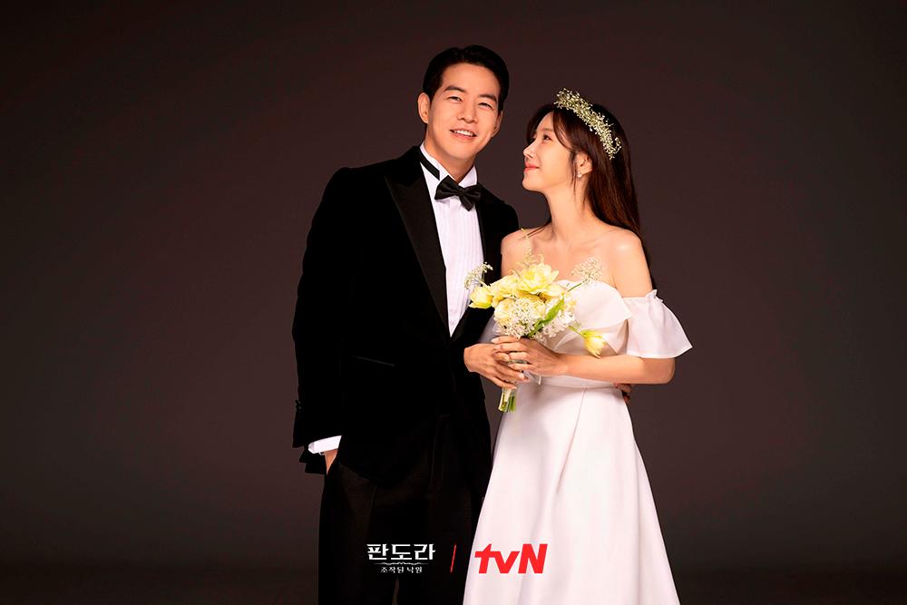 $!Lee Ji-ah and Lee Sang-yoon portray a married couple in the series. – INSTAGRAM/@TVN_DRAMA